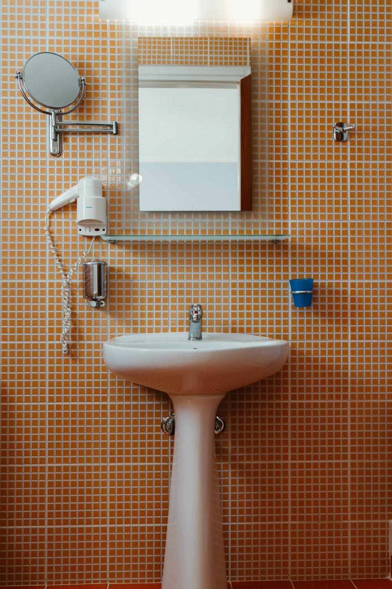 Hotel Livikon Плакиас Екстериор снимка